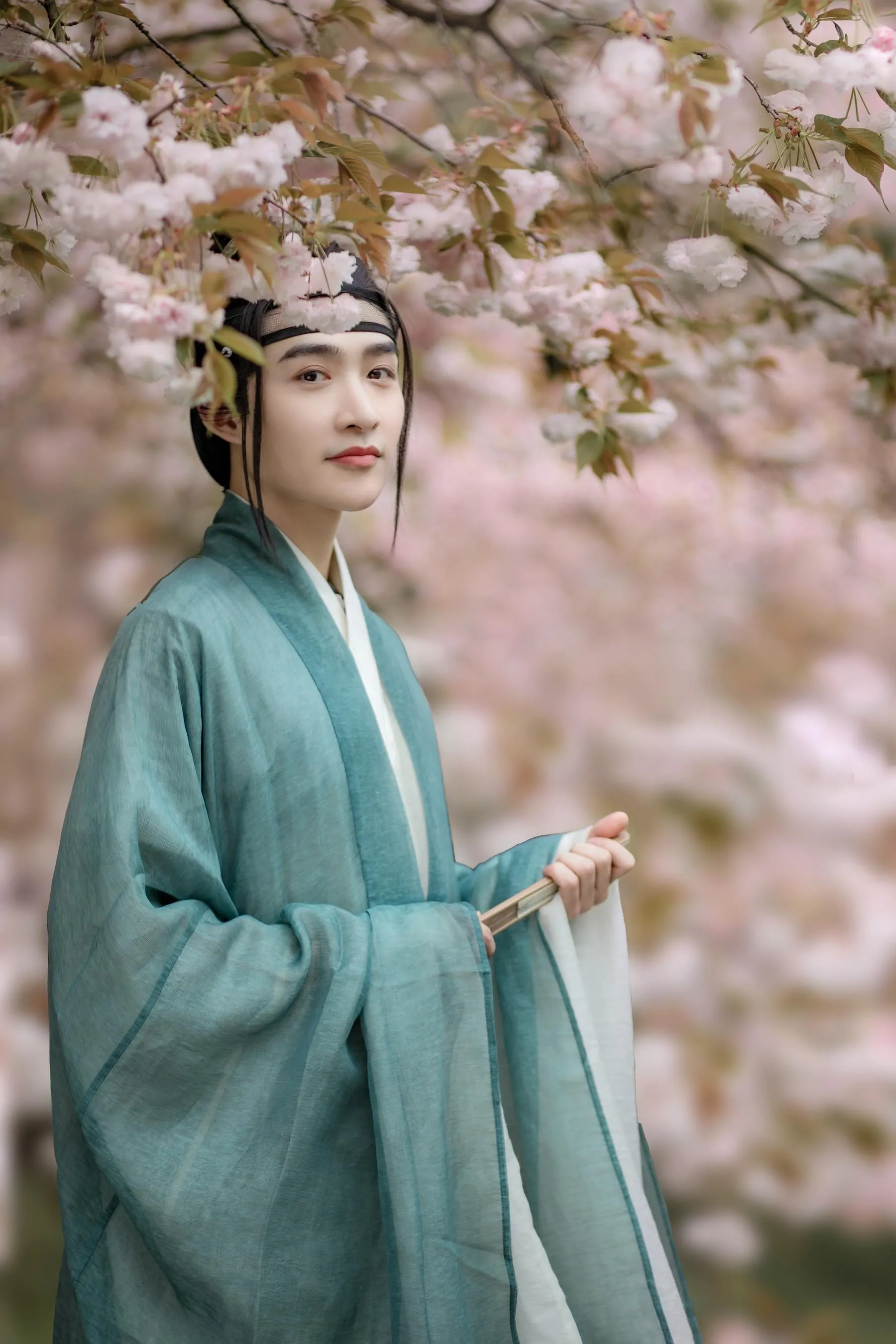 [YITUYU艺图语]2021.09.10 踏春 小清菡 [23P]插图1